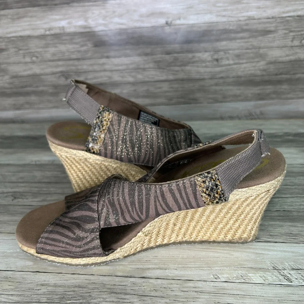 Skechers Wedge Sandals Womens 9 Espadrille Slip On Zebra Animal